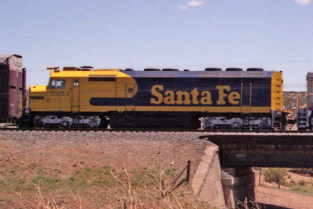 ATSF Locomotives – Action Road