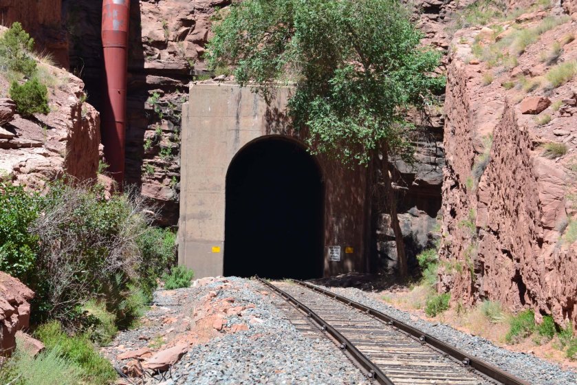 MoabTunnel-1